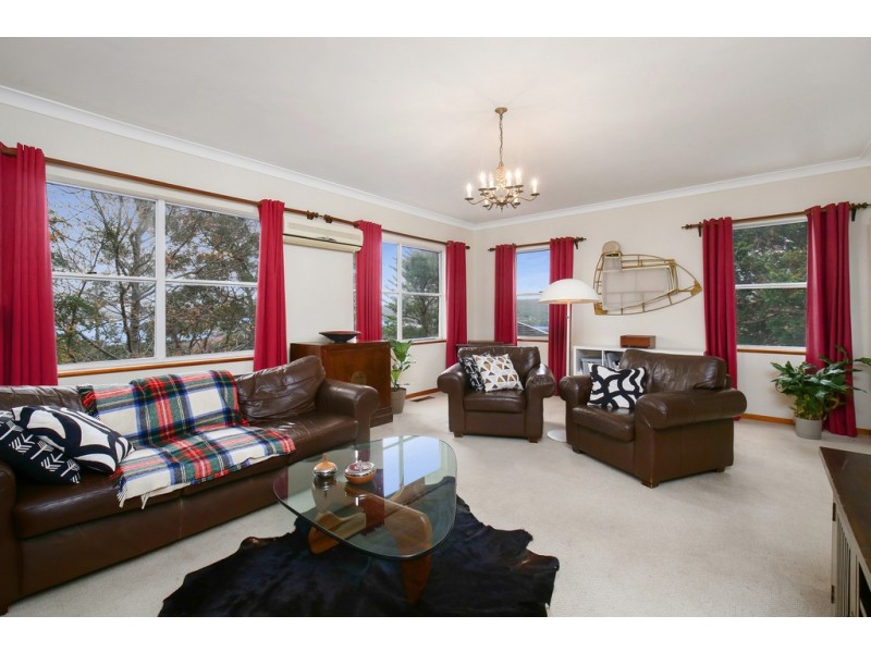 17 Bay View Avenue, East Gosford NSW 2250