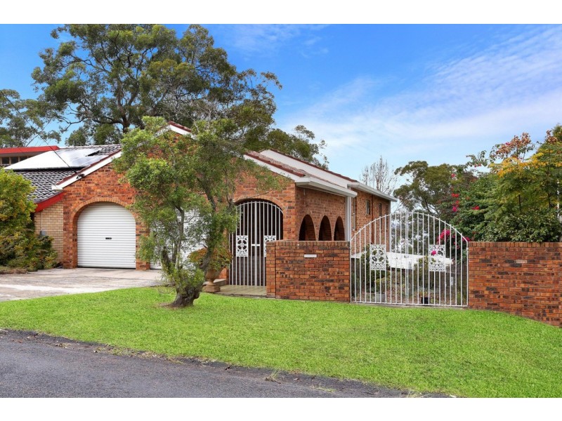 17 Bay View Avenue, East Gosford NSW 2250