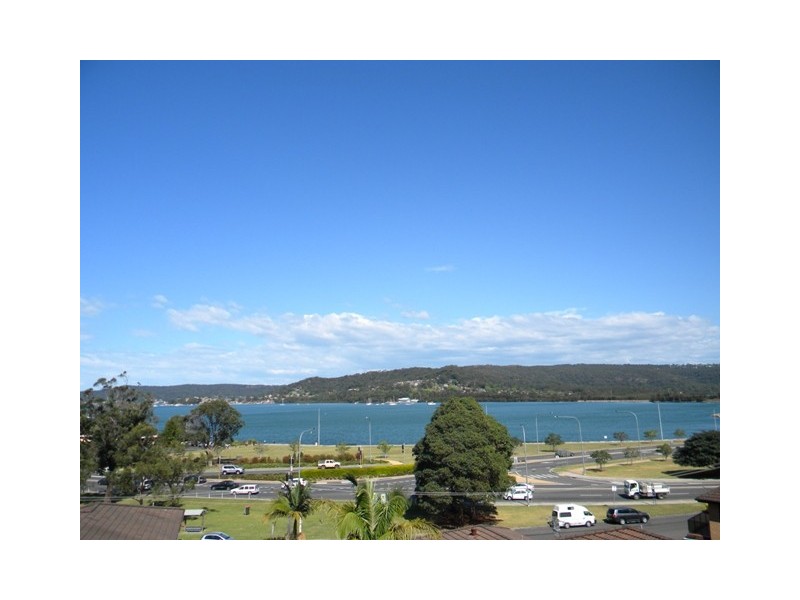 12/2-4 Mulkarra Avenue, Gosford NSW 2250