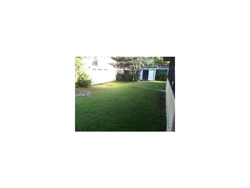 6 Bottlebrush Close, Wyoming NSW 2250