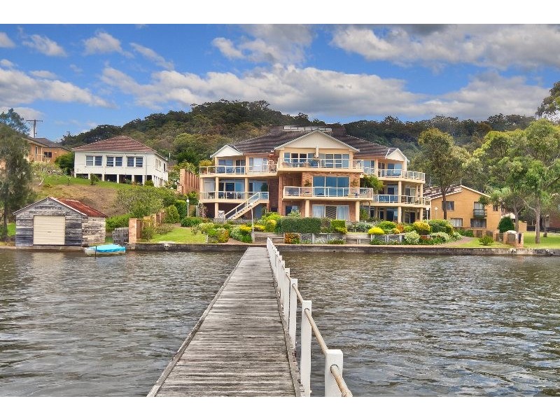 10/9-13 Kurrawa Avenue, Point Clare NSW 2250