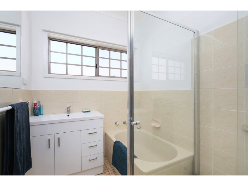 8/9-13 Wells Street, East Gosford NSW 2250