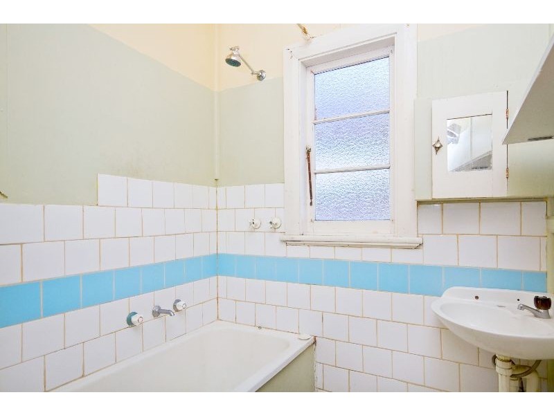 37 Hills Street, Gosford NSW 2250