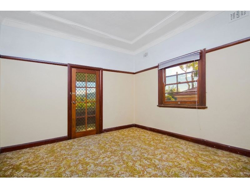 37 Hills Street, Gosford NSW 2250