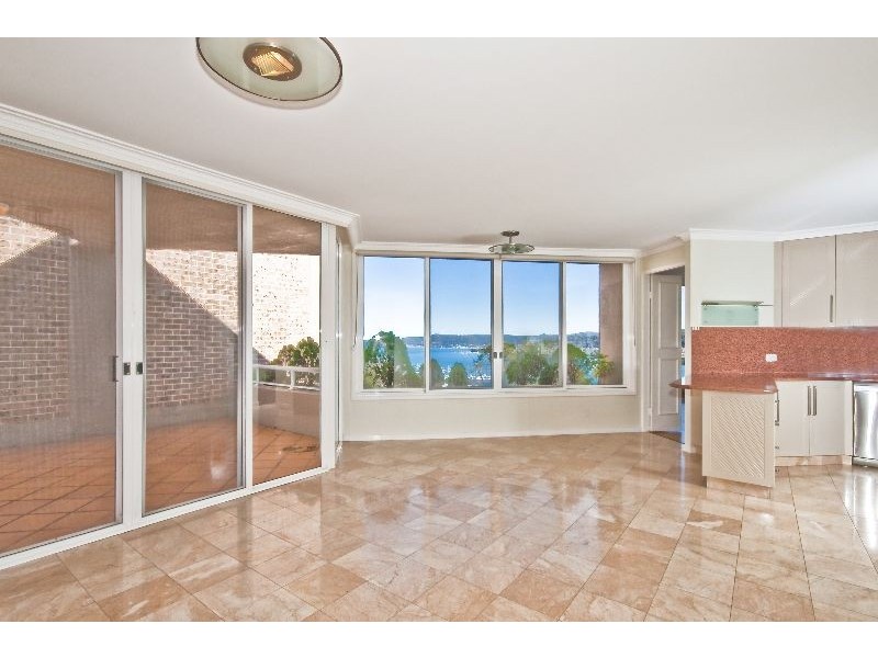 76/91-95 John Whiteway Drive, Gosford NSW 2250