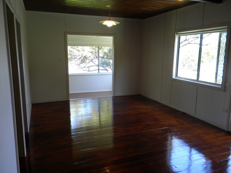 49 Caroline Street, East Gosford NSW 2250