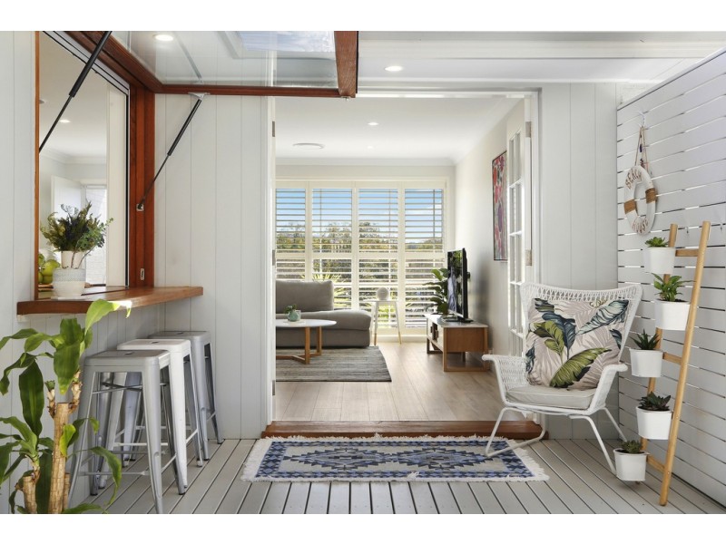 1 Merideth Place, Green Point NSW 2251