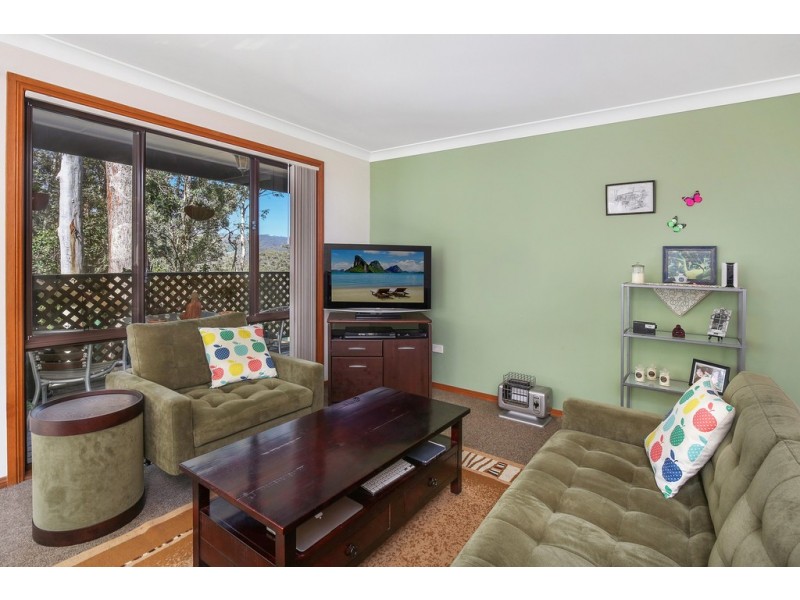 7 Kalori Avenue, Wyoming NSW 2250