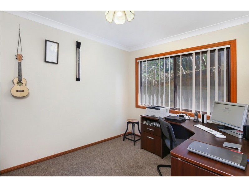 7 Kalori Avenue, Wyoming NSW 2250