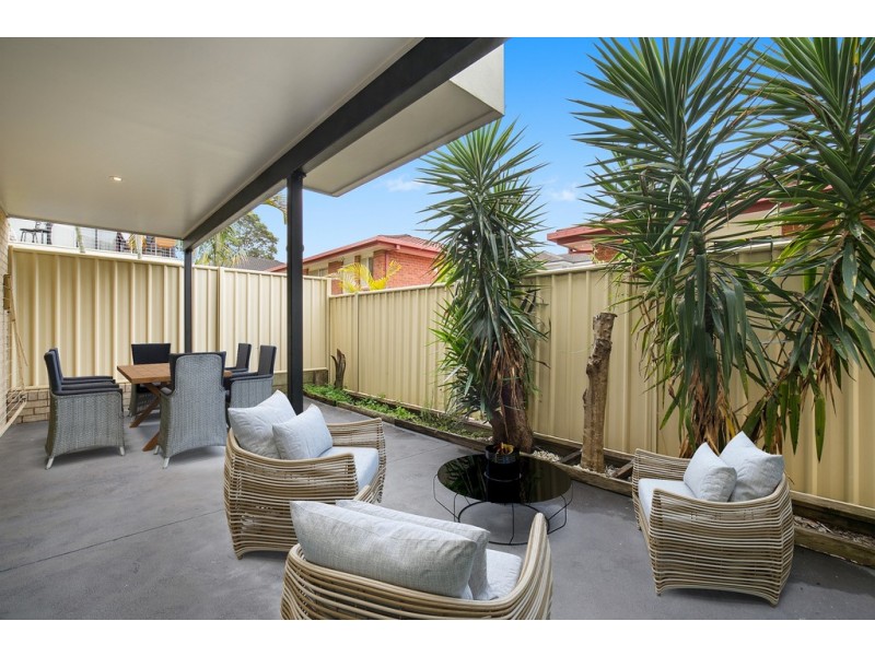 2/38-40 York Street, East Gosford NSW 2250