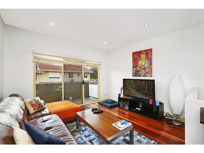 2/29 Frederick Street, Point Frederick NSW 2250