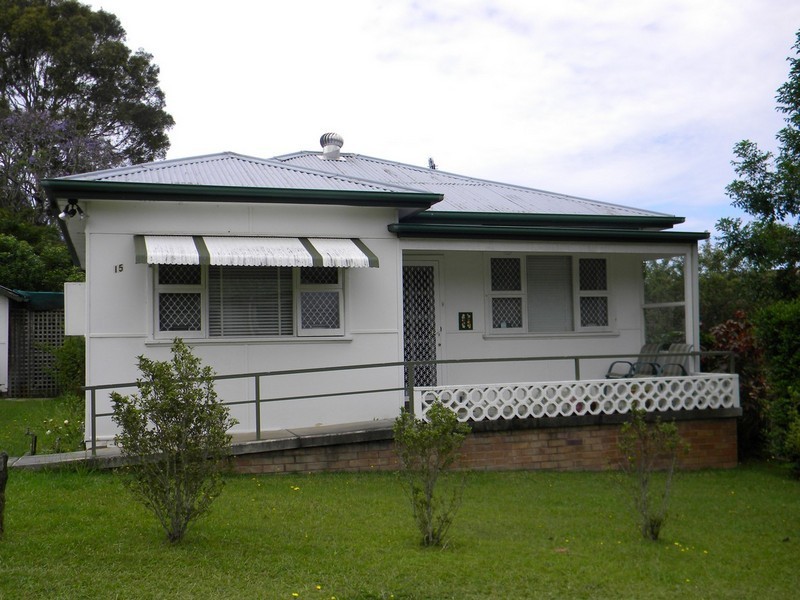 15 Lushington Street, East Gosford NSW 2250