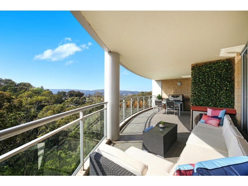134/80 John Whiteway Drive, Gosford NSW 2250