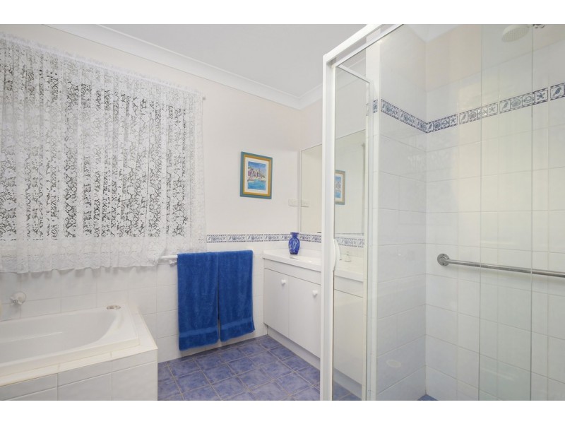 16 Norman Hunter Close, Kincumber NSW 2251