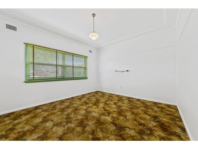 15 Brougham Street, East Gosford NSW 2250