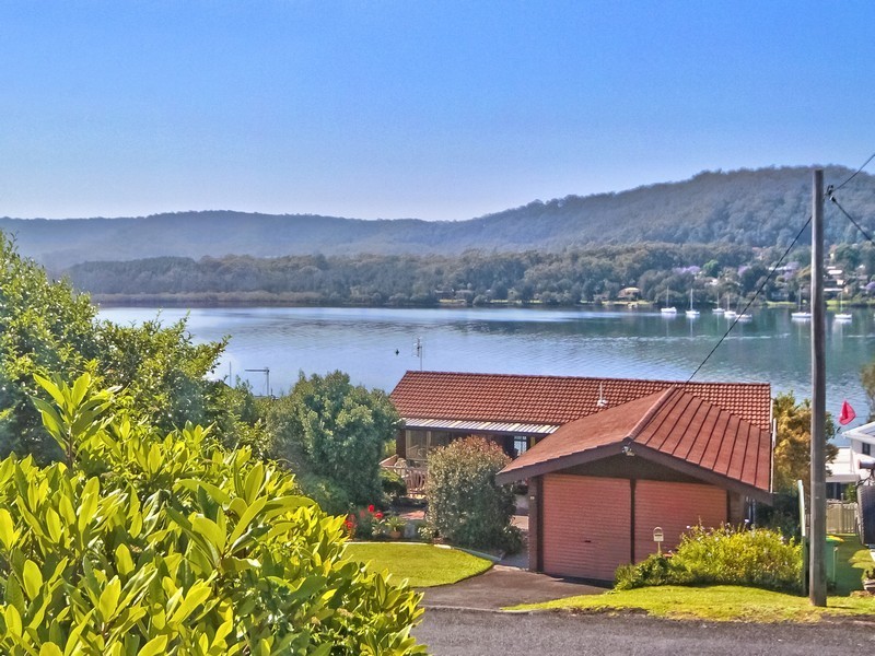 38 Caroline Street, East Gosford NSW 2250