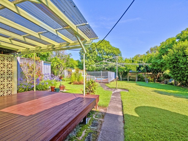 38 Caroline Street, East Gosford NSW 2250