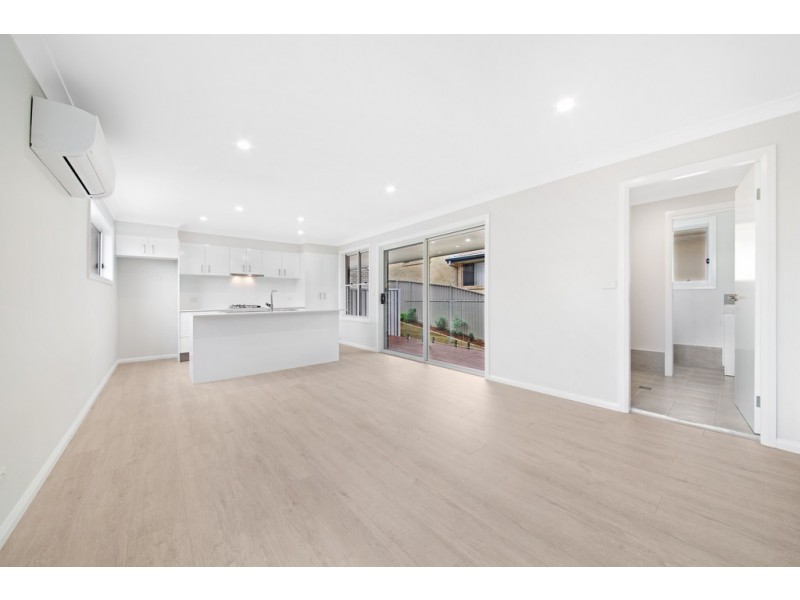 2/42 Wells Street, East Gosford NSW 2250