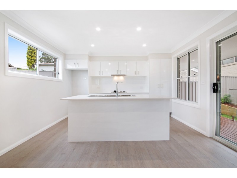 2/42 Wells Street, East Gosford NSW 2250