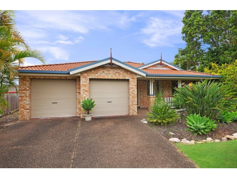 5 Parry Place, Point Clare NSW 2250