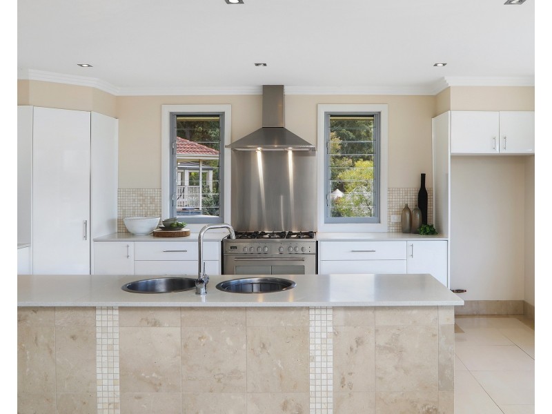 66 Robinia Parade, Springfield NSW 2250