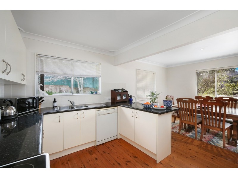 84 Lushington Street, East Gosford NSW 2250