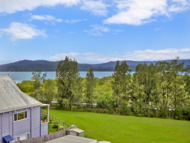 60 Broadwater Drive, Saratoga NSW 2251