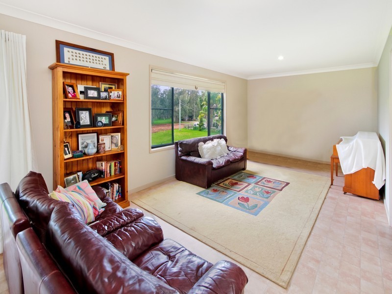 60 Broadwater Drive, Saratoga NSW 2251