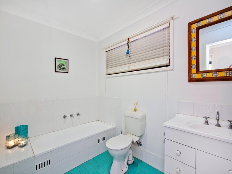 60 Broadwater Drive, Saratoga NSW 2251