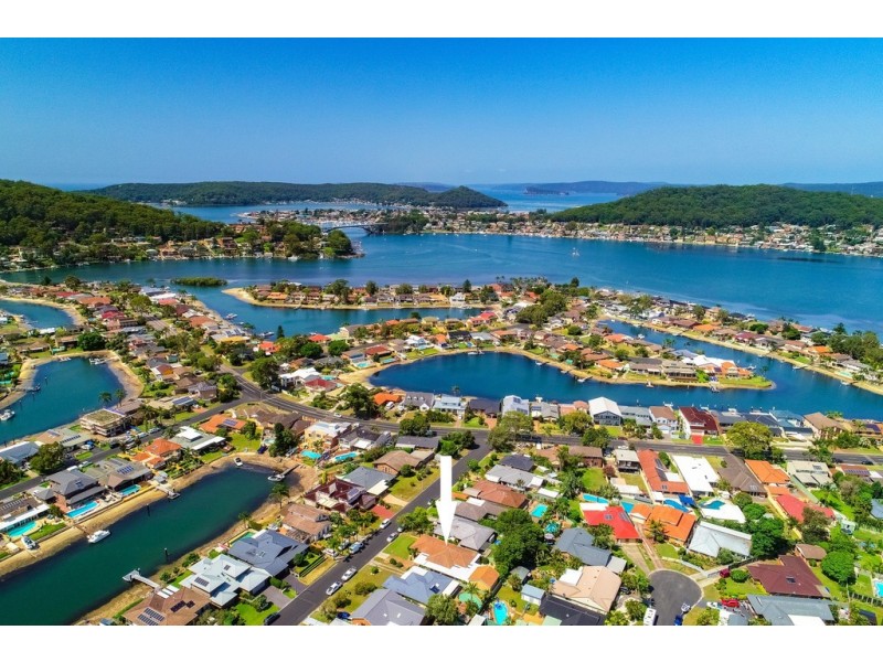 12 Nautilus Cresent, St Huberts Island NSW 2257