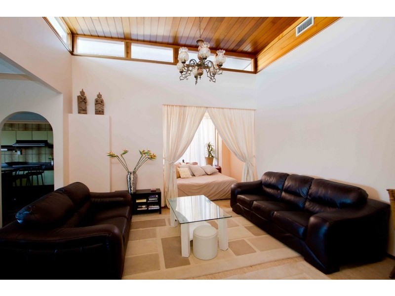 23 Albany Street, Point Frederick NSW 2250