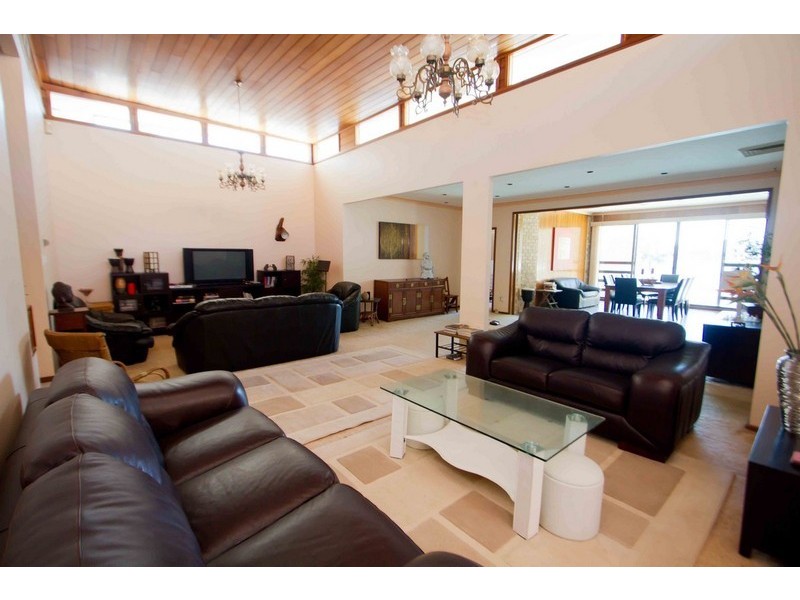 23 Albany Street, Point Frederick NSW 2250