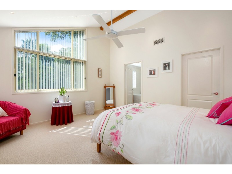 8 Willdenow Road, Avoca Beach NSW 2251