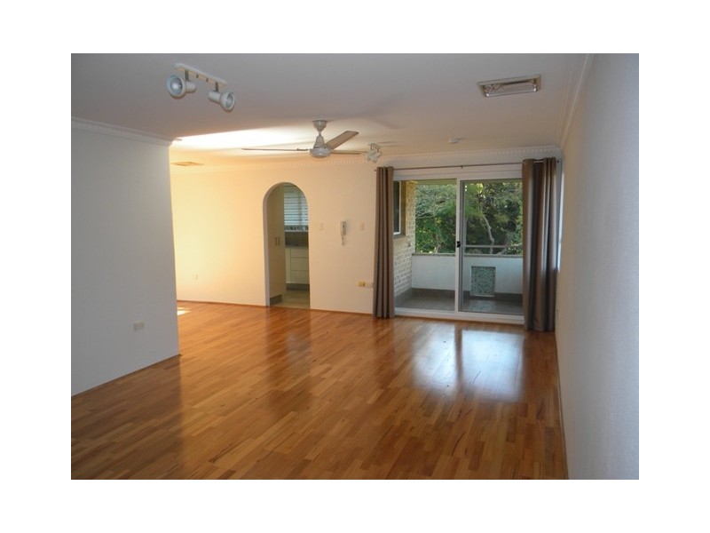 6/3-5 Gertrude Place, Gosford NSW 2250