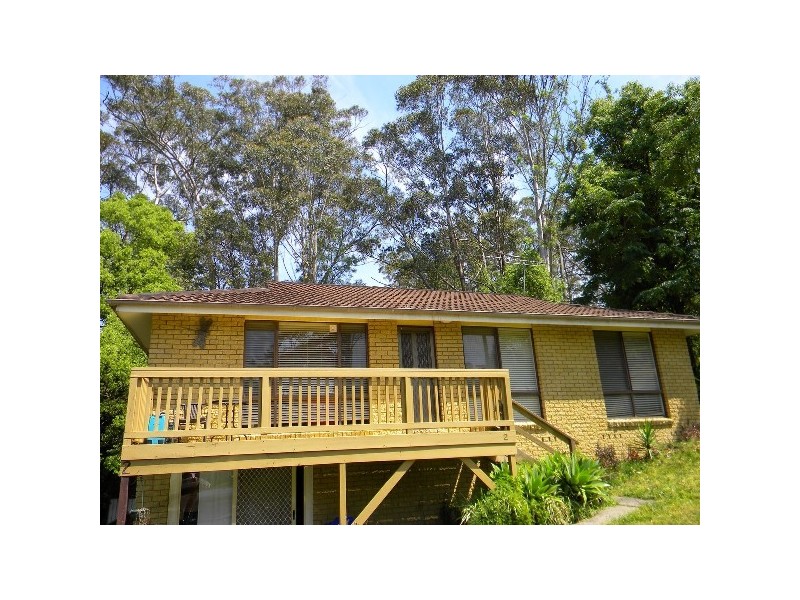 2 Barkala Street, Lisarow NSW 2250