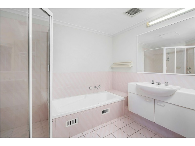 57/91-95 John Whiteway Drive, Gosford NSW 2250