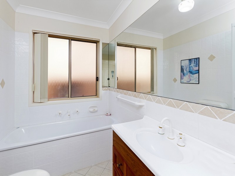 8/52 Frederick Street, Point Frederick NSW 2250