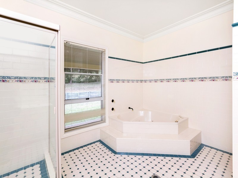 1/136 Oak Road, Matcham NSW 2250