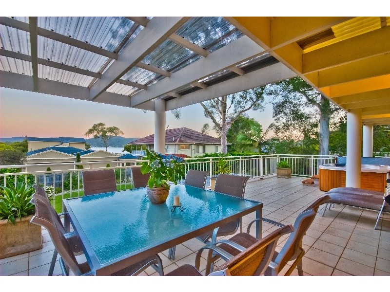 85 Albany Street, Point Frederick NSW 2250