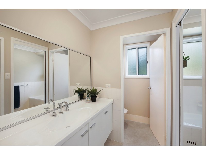 59 James Sea Drive, Green Point NSW 2251