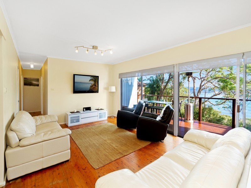 2 Wards Hill Road, Killcare Heights NSW 2257