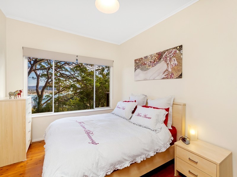 2 Wards Hill Road, Killcare Heights NSW 2257