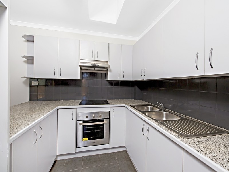 15/23 Hills Street, Gosford NSW 2250