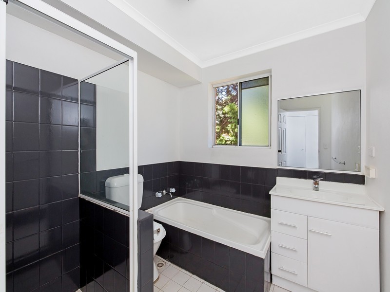 15/23 Hills Street, Gosford NSW 2250