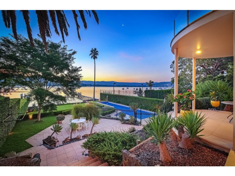 14 Eulalia Avenue, Point Frederick NSW 2250