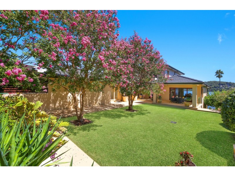 14 Eulalia Avenue, Point Frederick NSW 2250