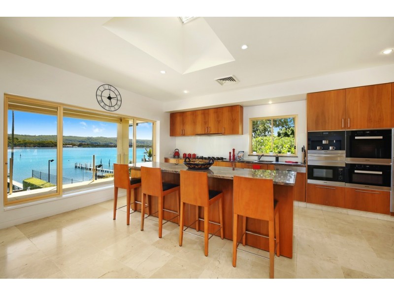 14 Eulalia Avenue, Point Frederick NSW 2250