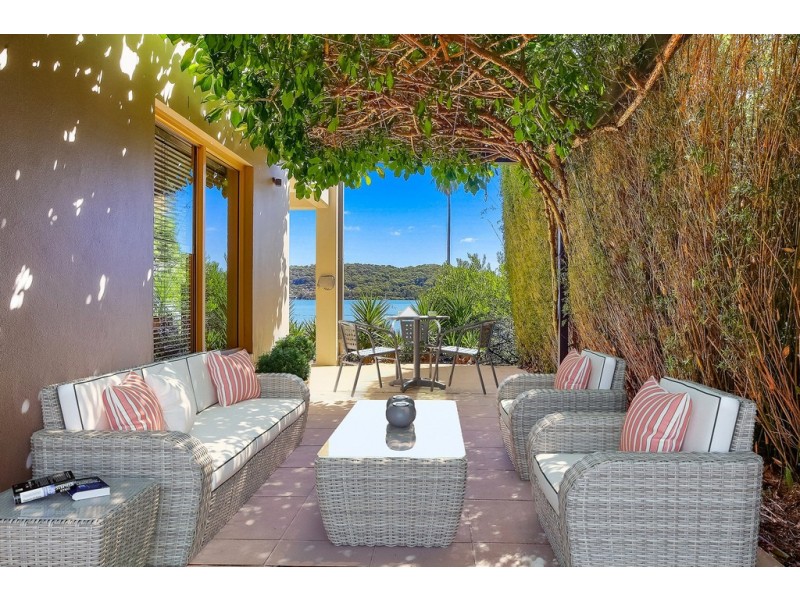 14 Eulalia Avenue, Point Frederick NSW 2250