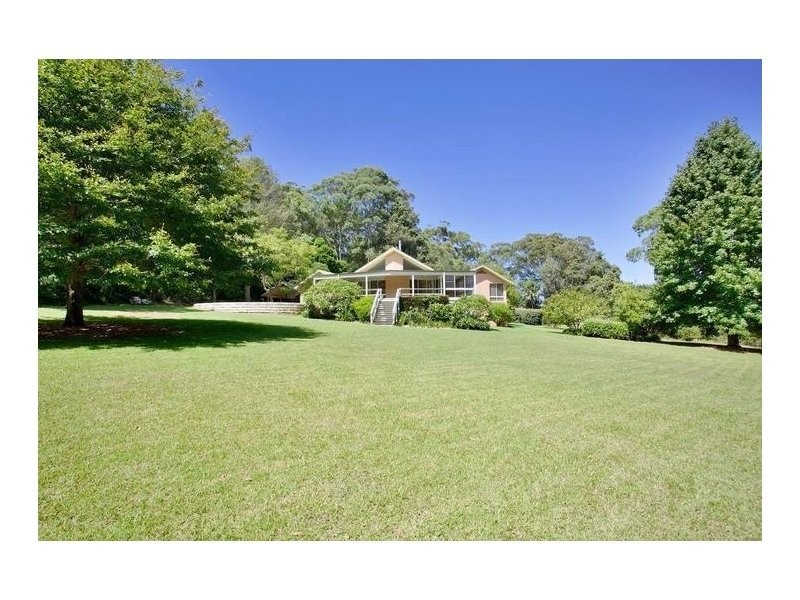 10 Okanagan Close, Wamberal NSW 2260