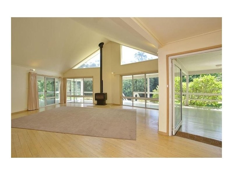 10 Okanagan Close, Wamberal NSW 2260